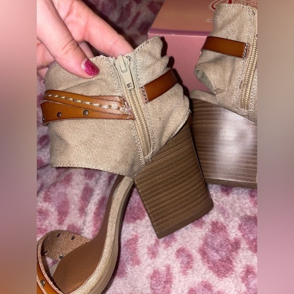 Jellypop Jelly Pop Open Toe Block Heel Sandal leather canvas shannen NEW - Picture 6 of 16